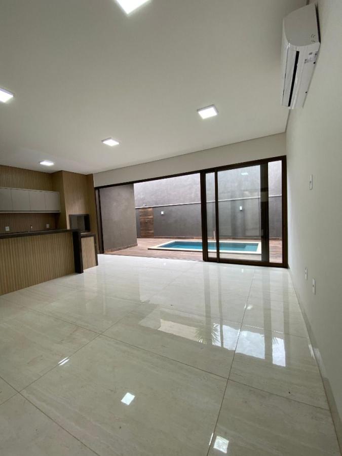 Casa à venda com 3 quartos, 257m² - Foto 18
