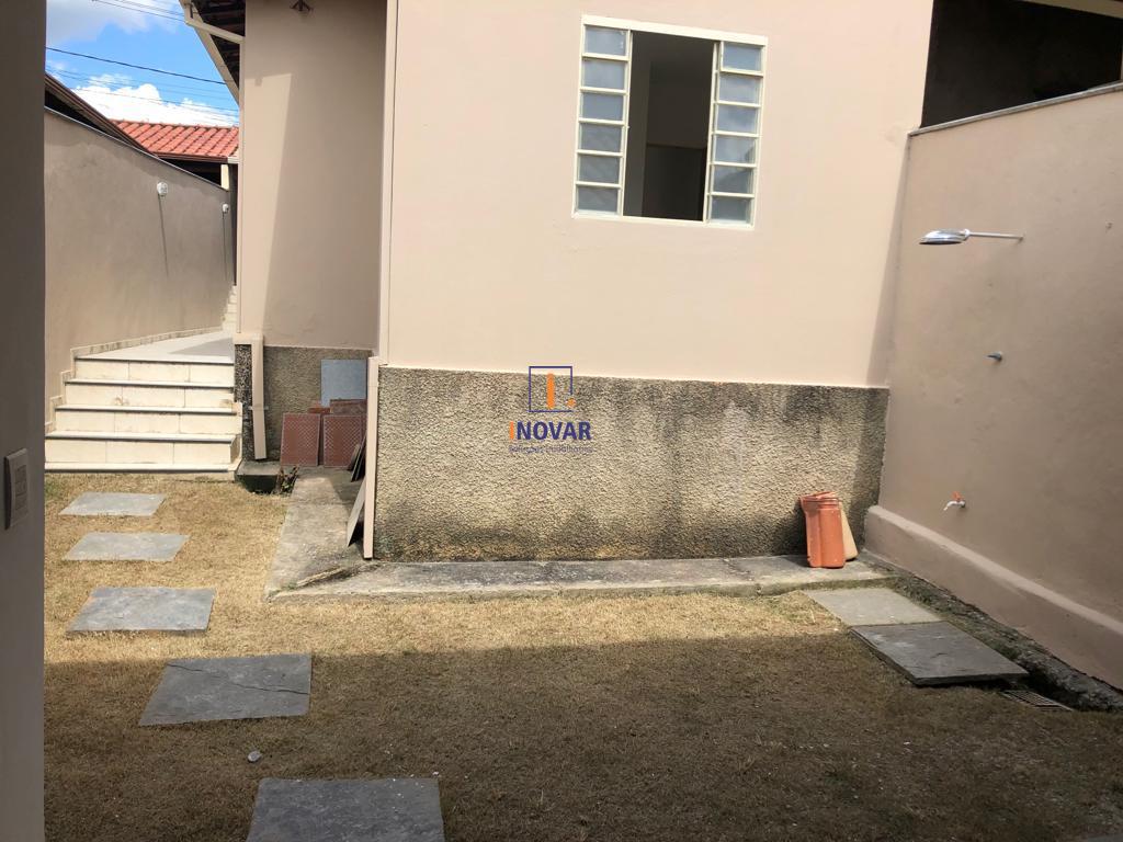 Casa à venda com 2 quartos, 180m² - Foto 20