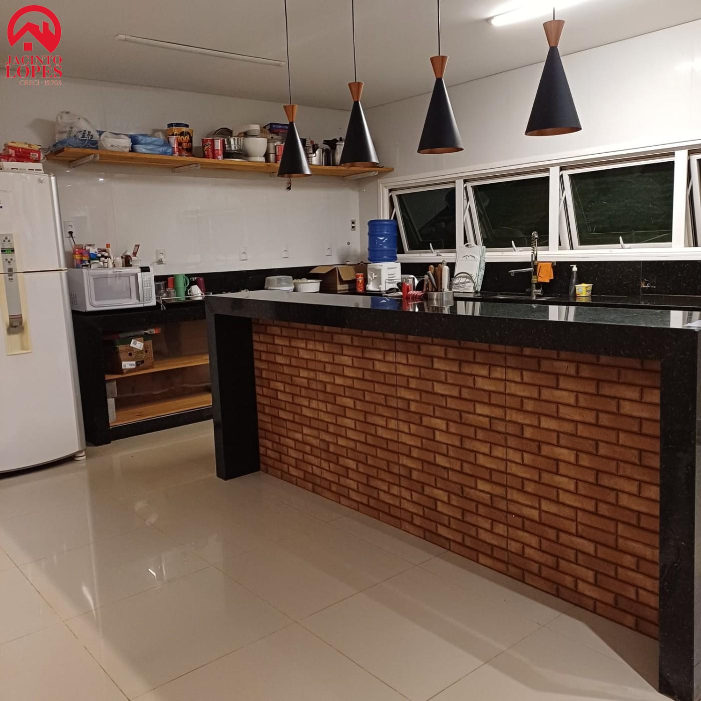 Chácara à venda com 3 quartos, 300m² - Foto 13