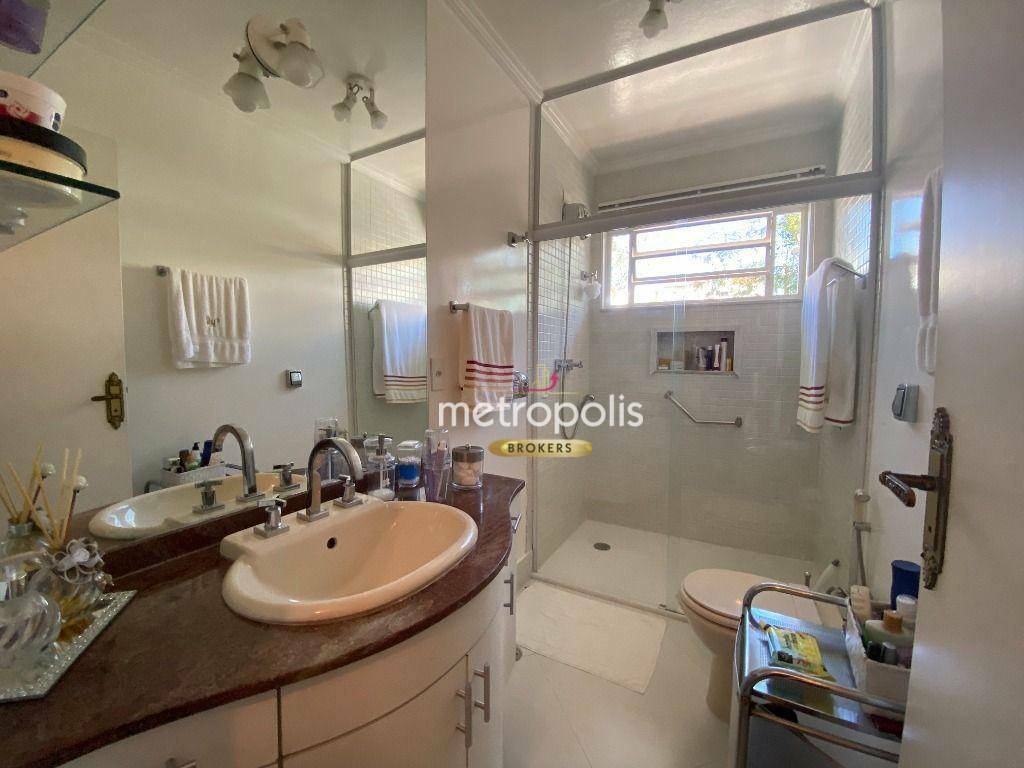 Sobrado à venda e aluguel com 3 quartos, 266m² - Foto 31