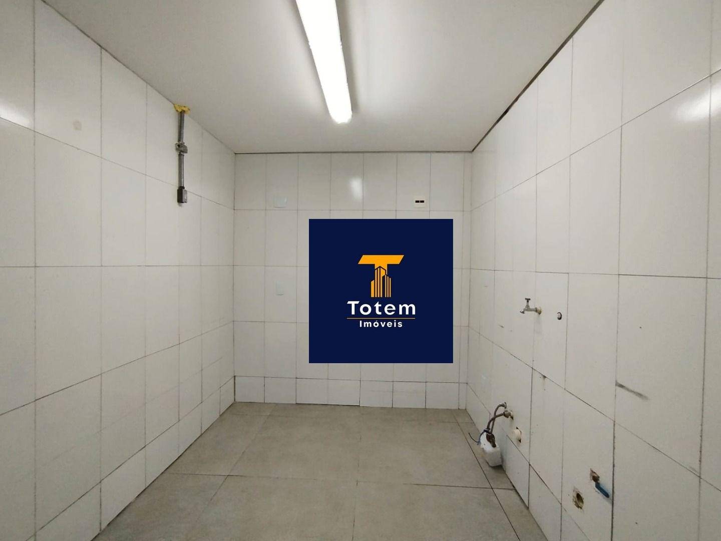 Casa para alugar com 2 quartos, 105m² - Foto 1