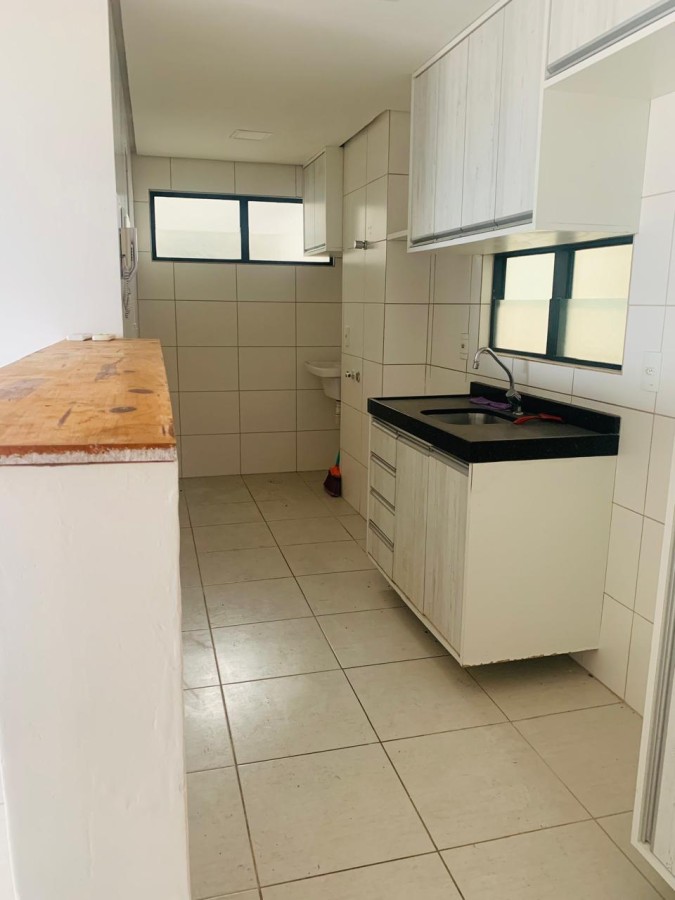Apartamento à venda com 2 quartos, 58m² - Foto 2