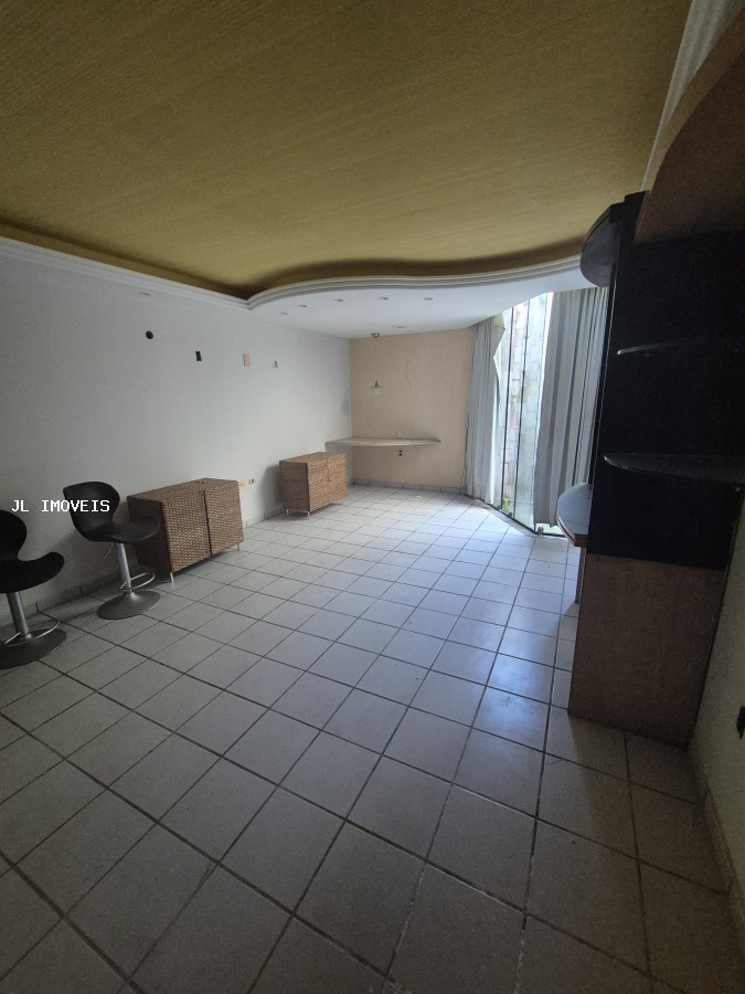 Casa à venda com 4 quartos, 420m² - Foto 8