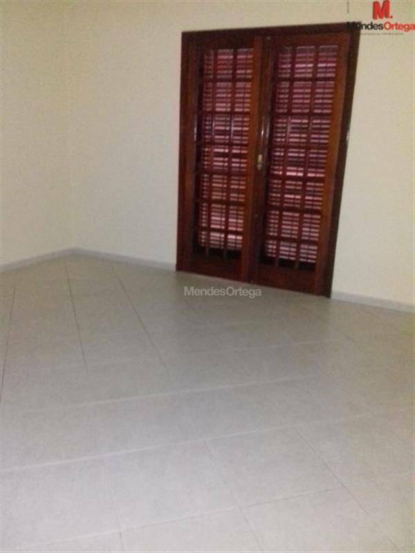 Casa à venda com 3 quartos, 240m² - Foto 10