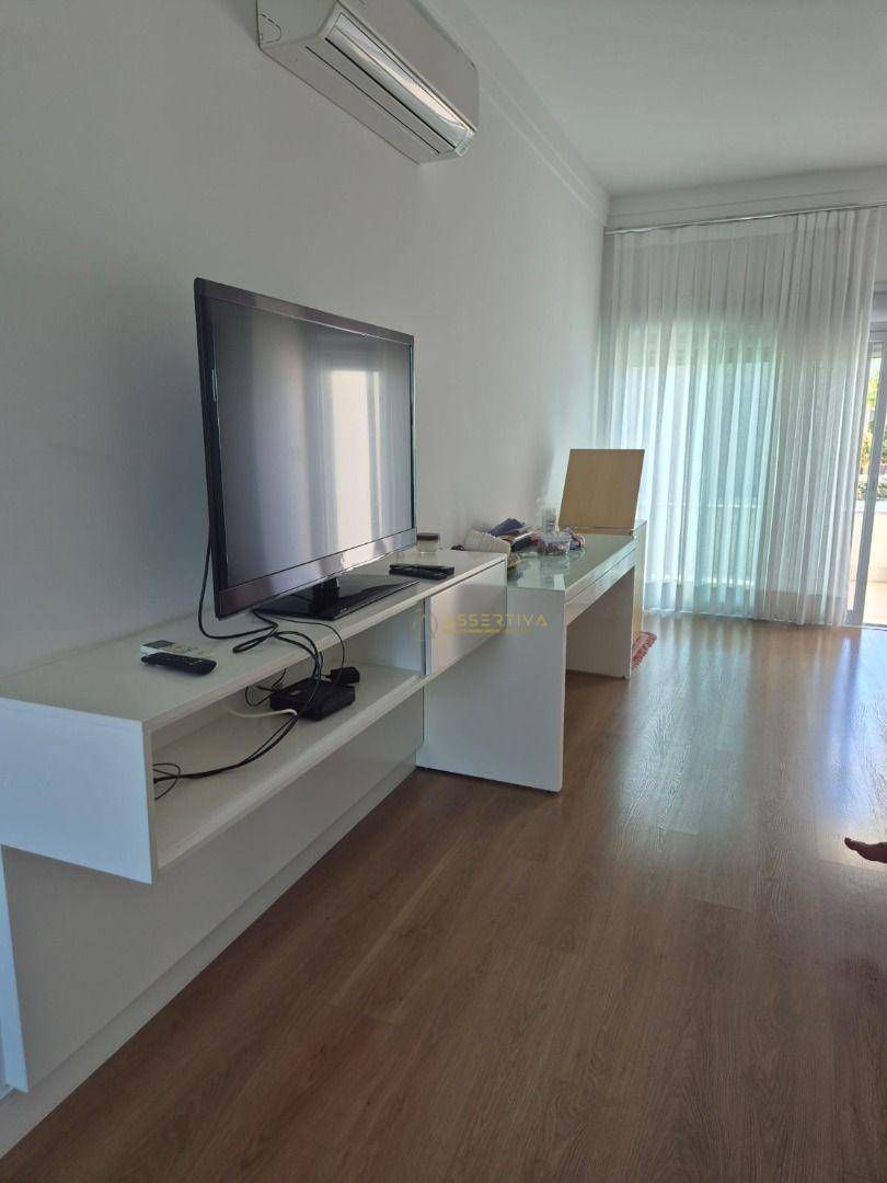 Casa de Condomínio à venda com 4 quartos, 580m² - Foto 13