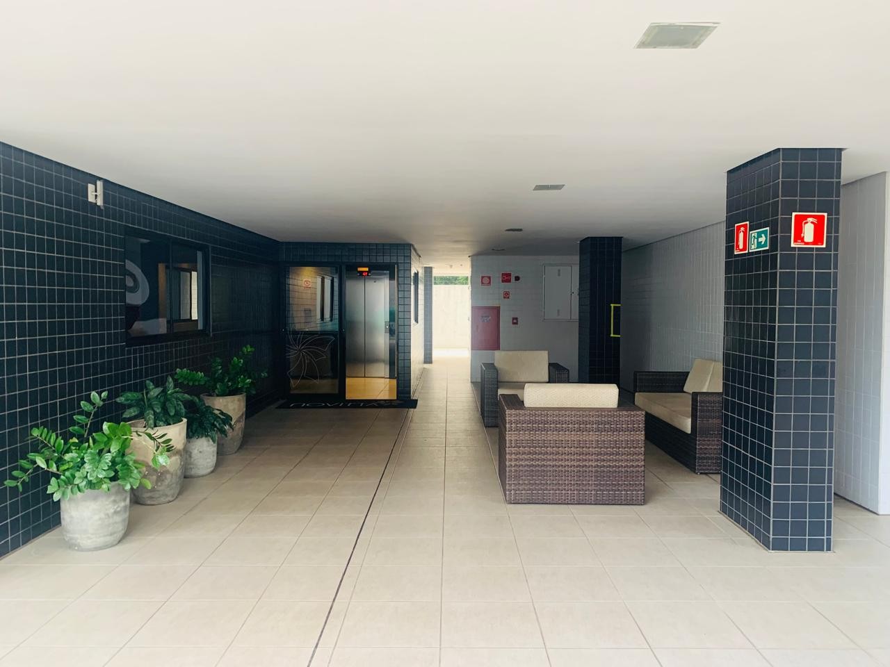 Apartamento à venda com 2 quartos, 58m² - Foto 25