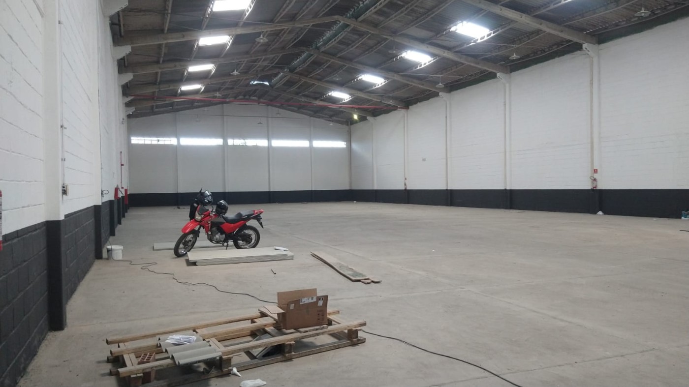 Depósito-Galpão-Armazém para alugar com 1 quarto, 1600m² - Foto 4
