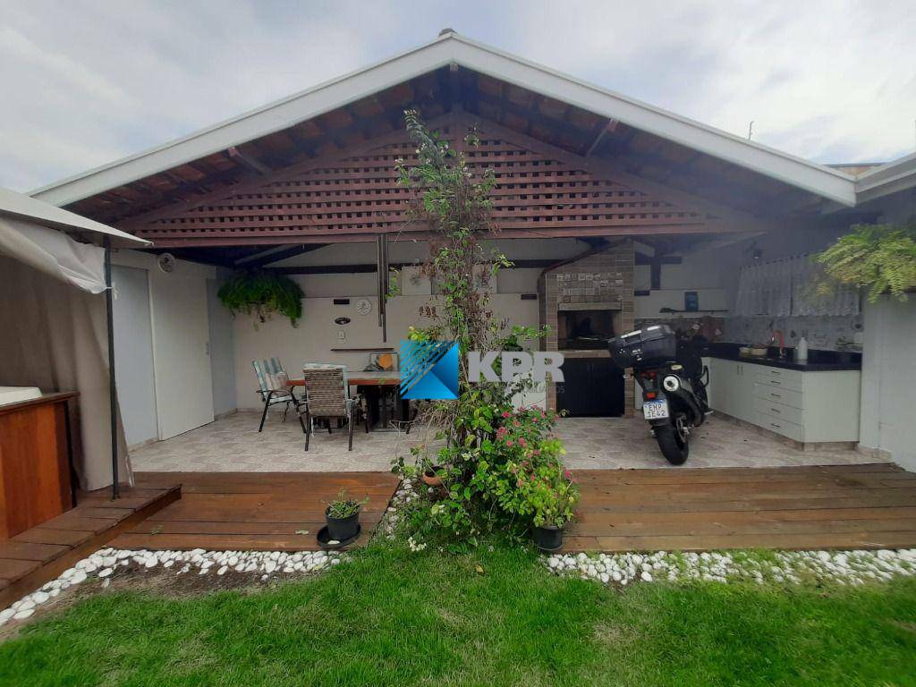 Casa à venda com 3 quartos, 224m² - Foto 6