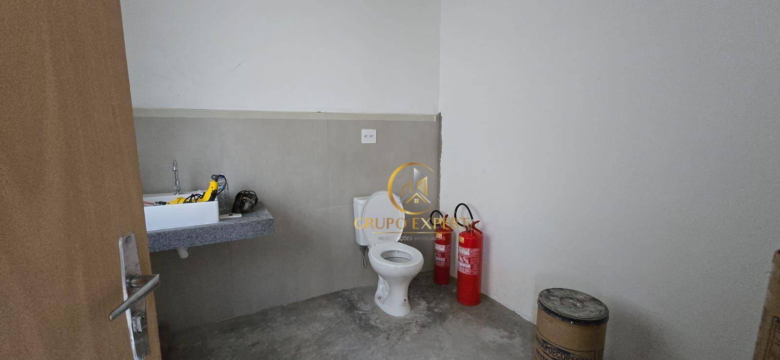 Casa para alugar com 1 quarto, 140m² - Foto 12