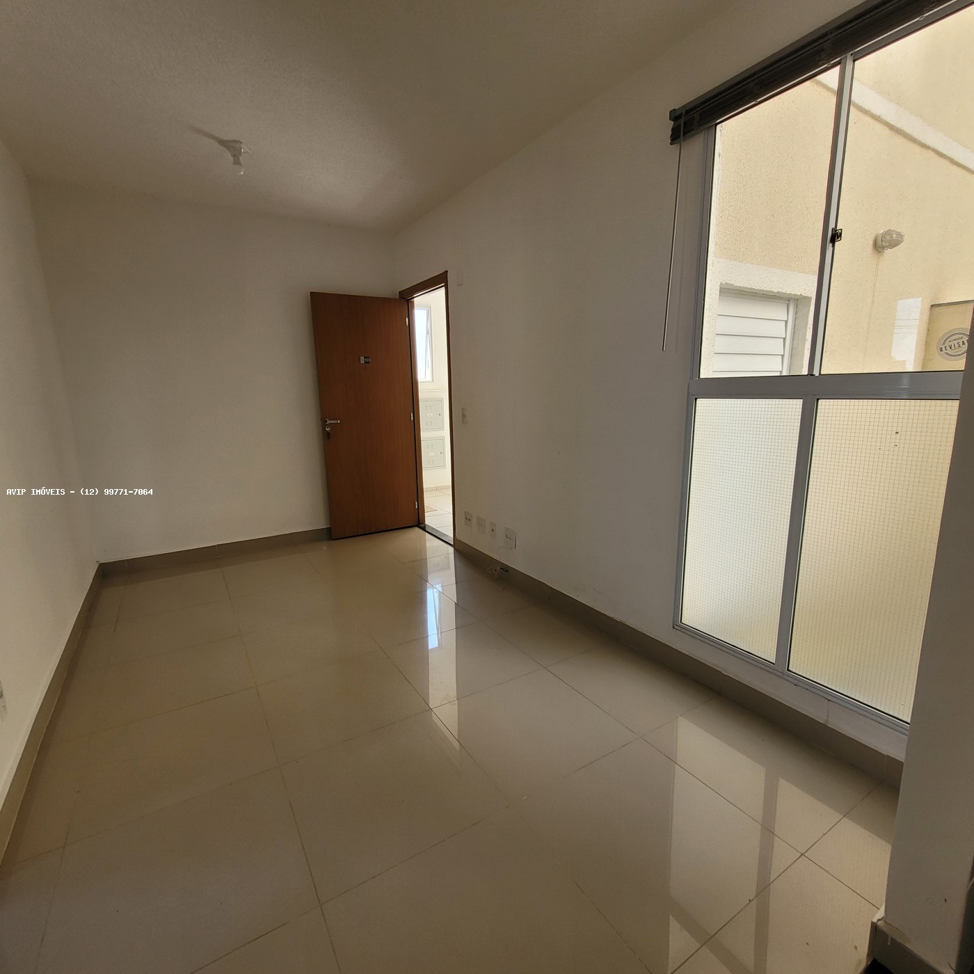Apartamento à venda com 2 quartos, 42m² - Foto 1