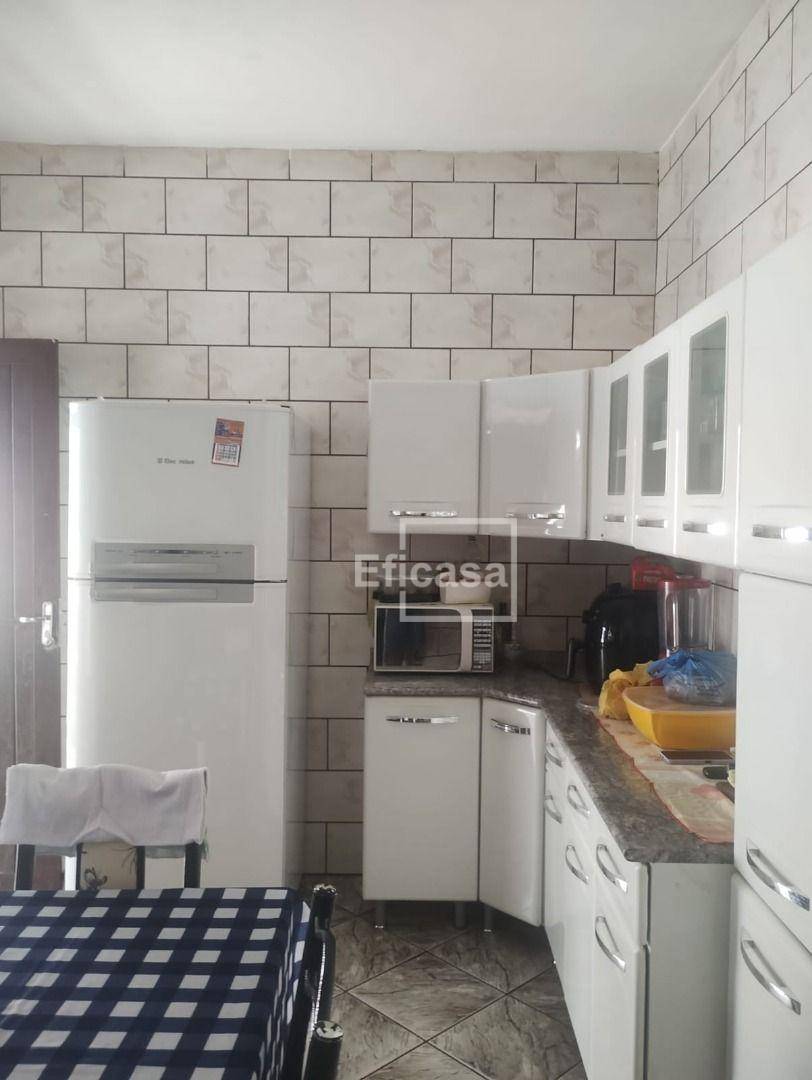 Casa à venda com 2 quartos, 170m² - Foto 8