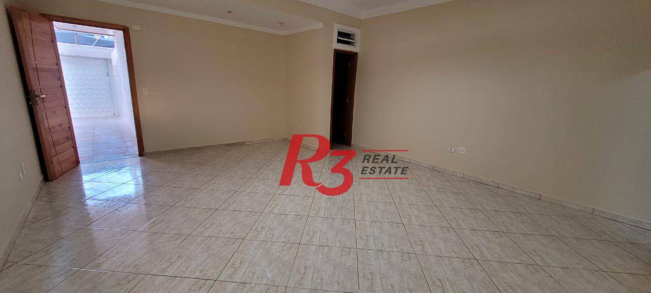 Casa à venda com 3 quartos, 225m² - Foto 1