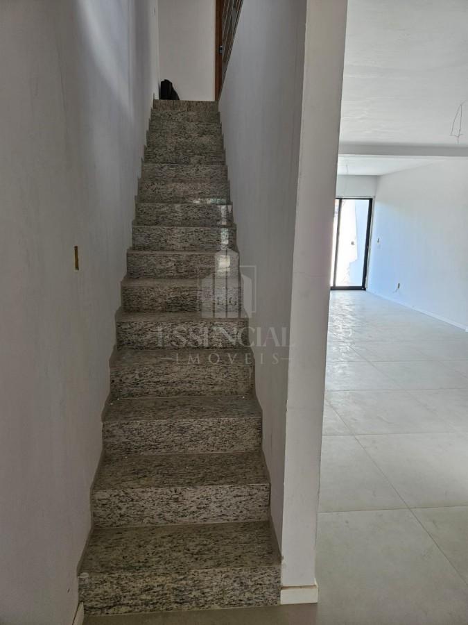 Casa à venda com 3 quartos, 150m² - Foto 2