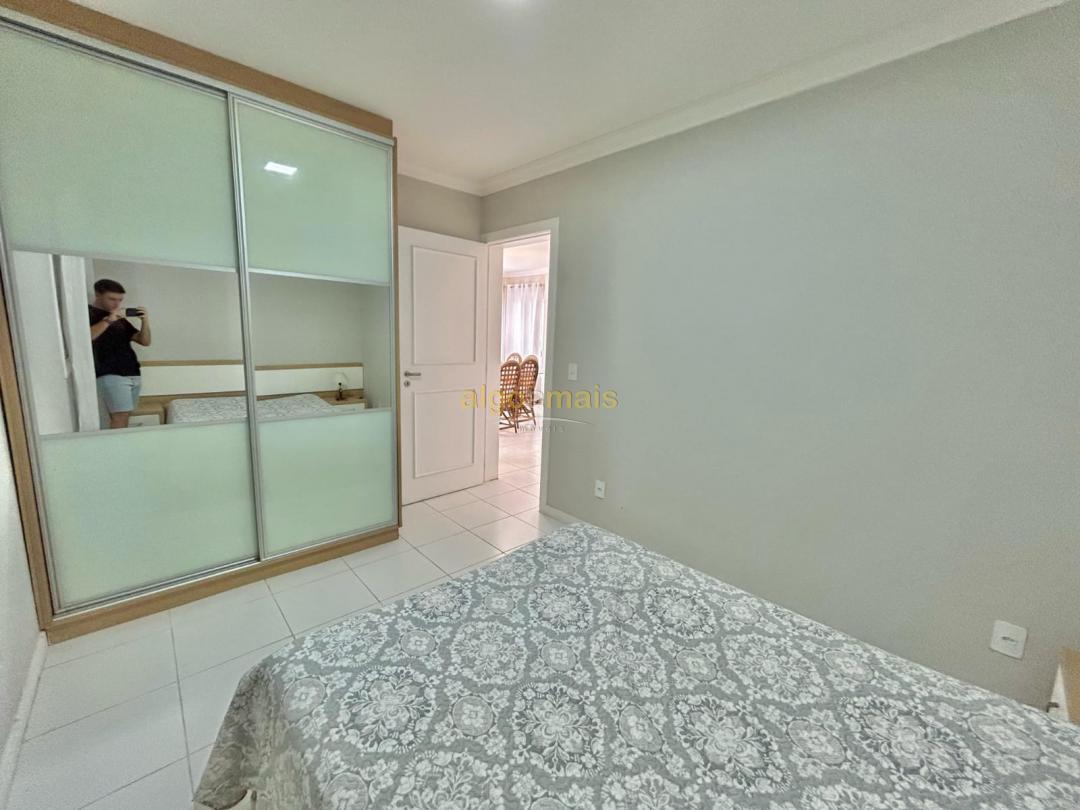 Casa de Condomínio à venda com 4 quartos, 220m² - Foto 23