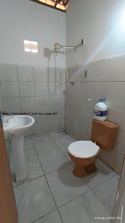 Casa para alugar com 2 quartos, 200m² - Foto 19