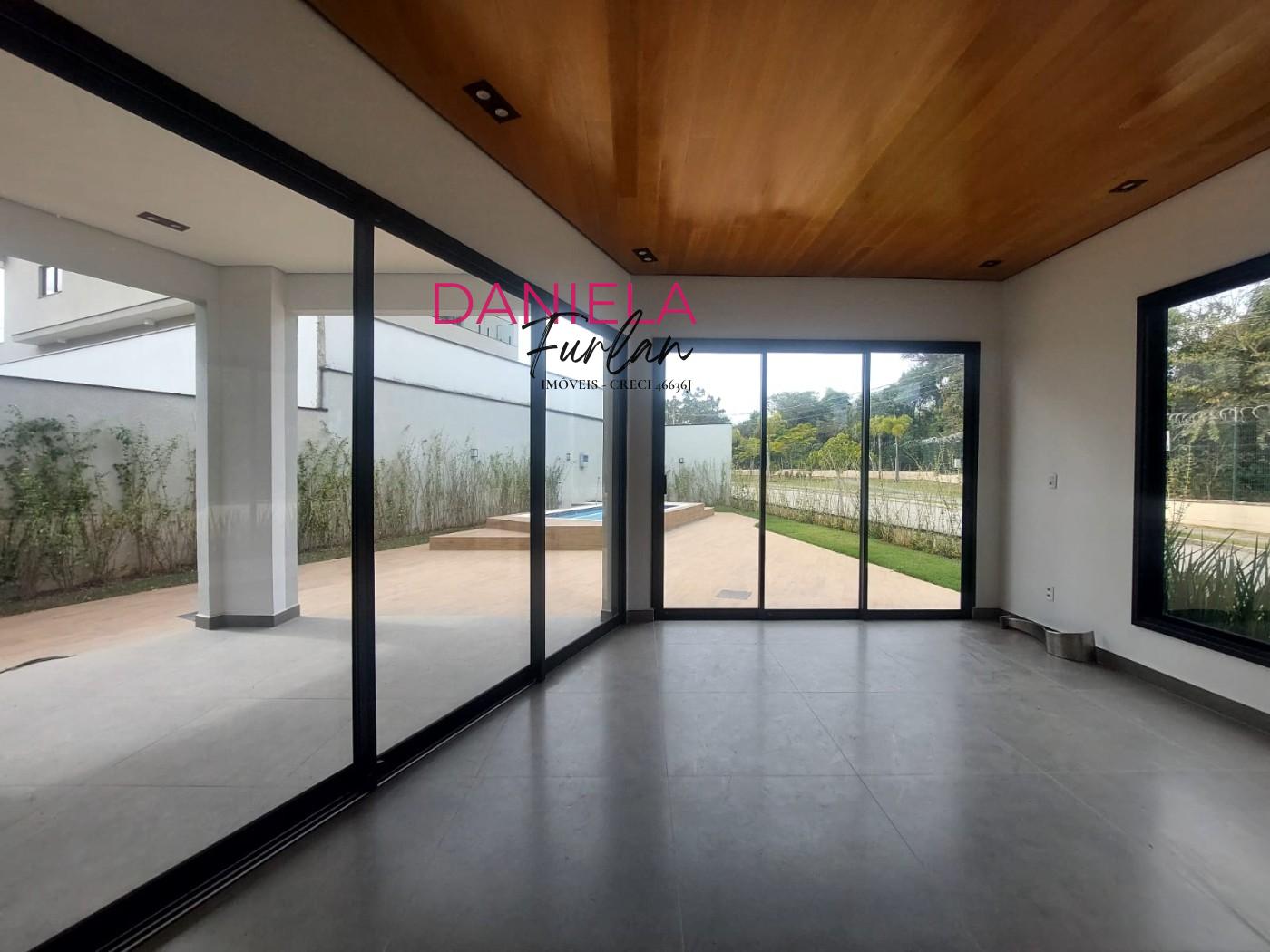 Casa de Condomínio à venda com 4 quartos, 229m² - Foto 2
