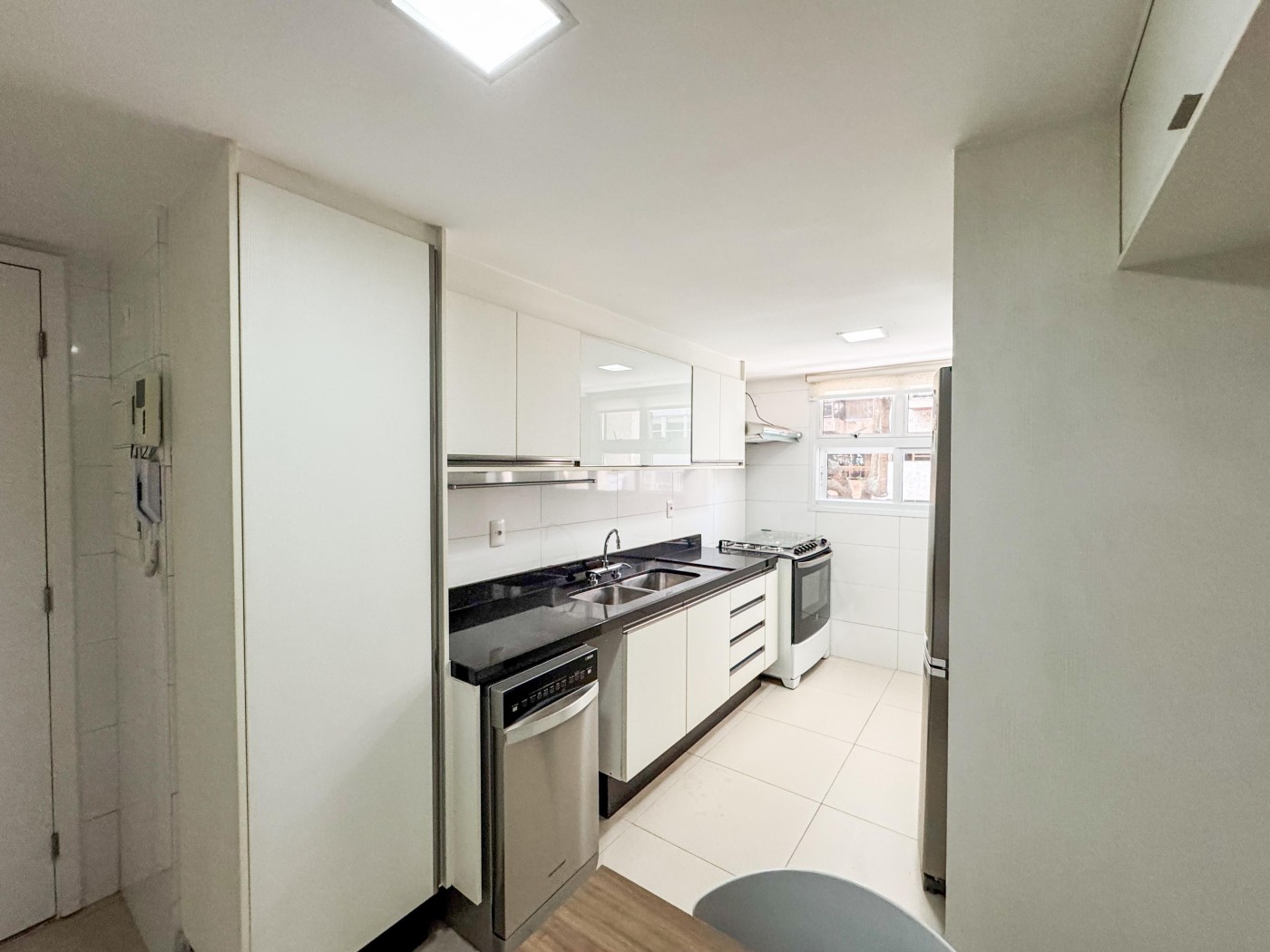Apartamento à venda com 3 quartos, 199m² - Foto 18