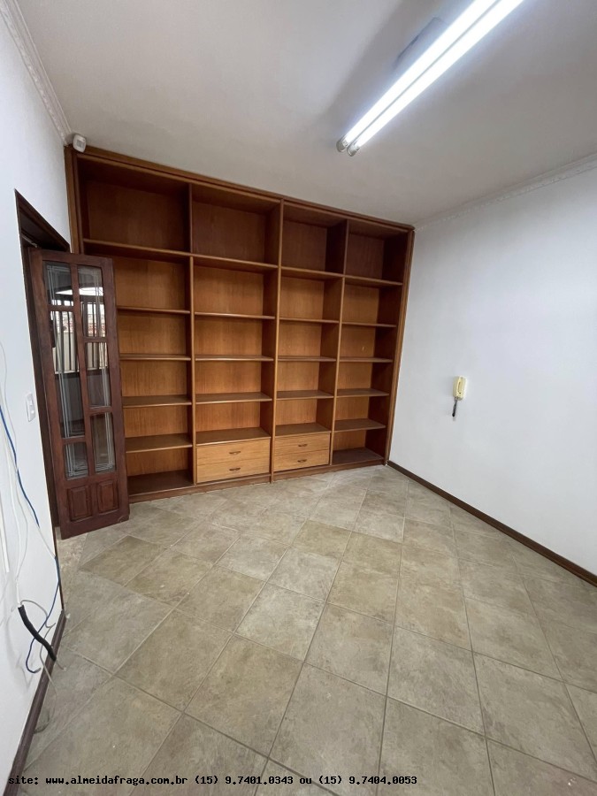 Casa à venda com 3 quartos, 375m² - Foto 2