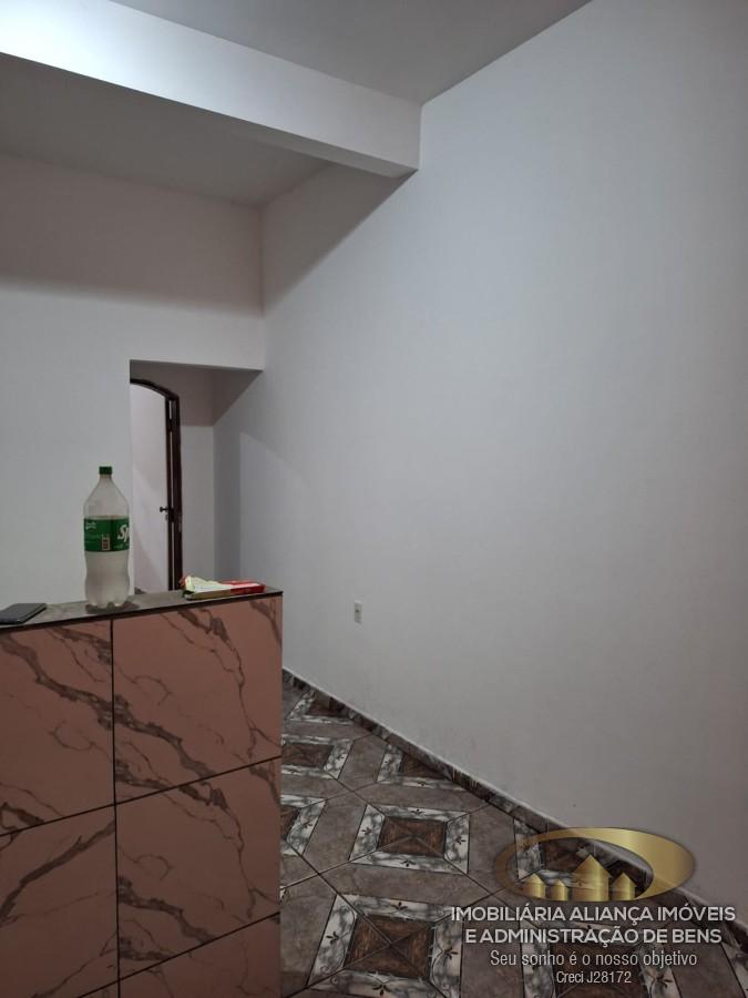 Casa para alugar com 1 quarto, 50m² - Foto 14