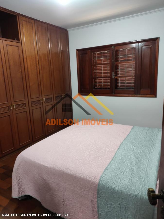 Casa à venda com 3 quartos, 244m² - Foto 30