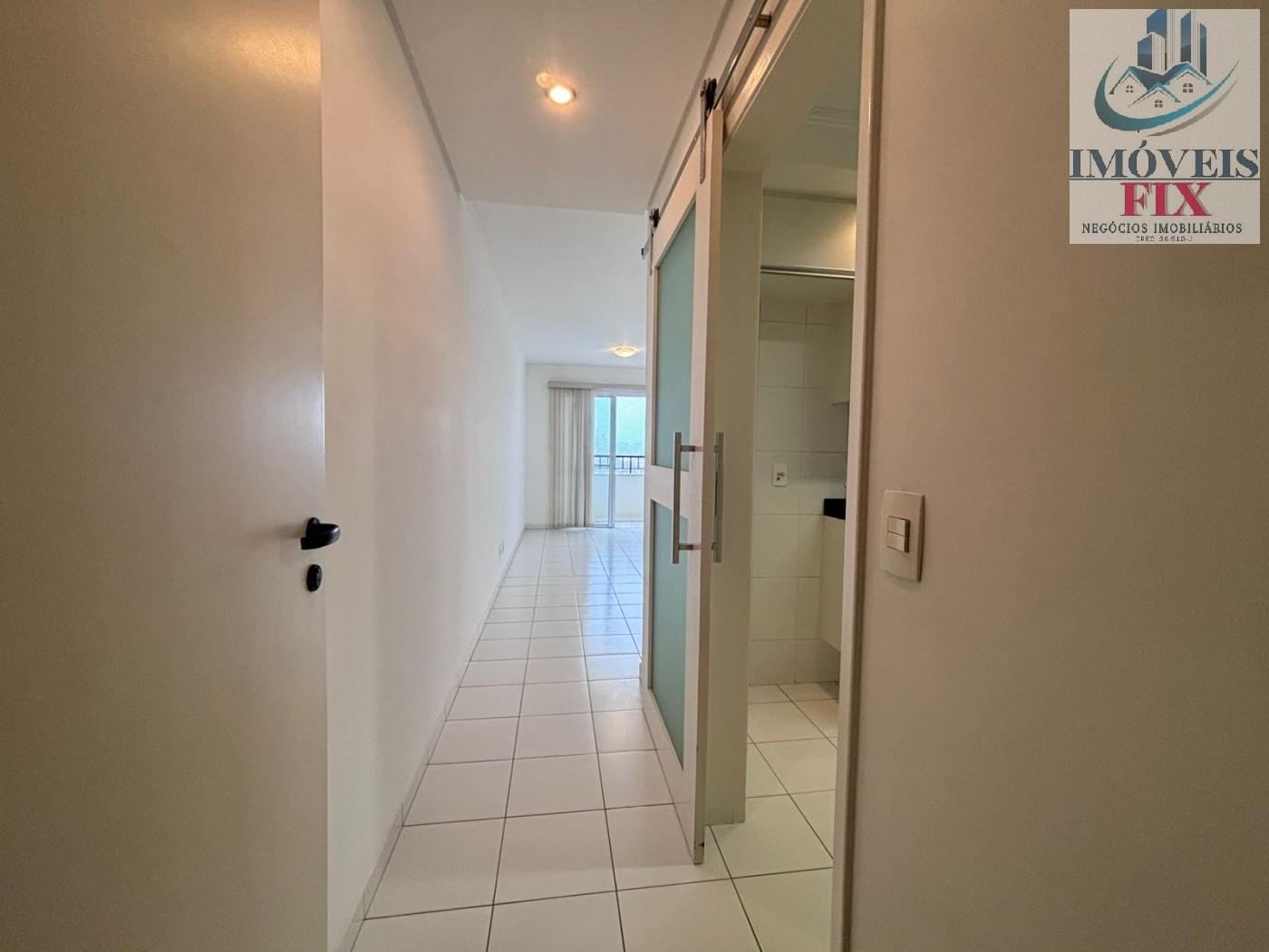 Apartamento à venda com 2 quartos, 75m² - Foto 2