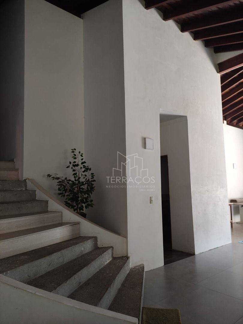 Chácara à venda com 4 quartos, 650m² - Foto 12