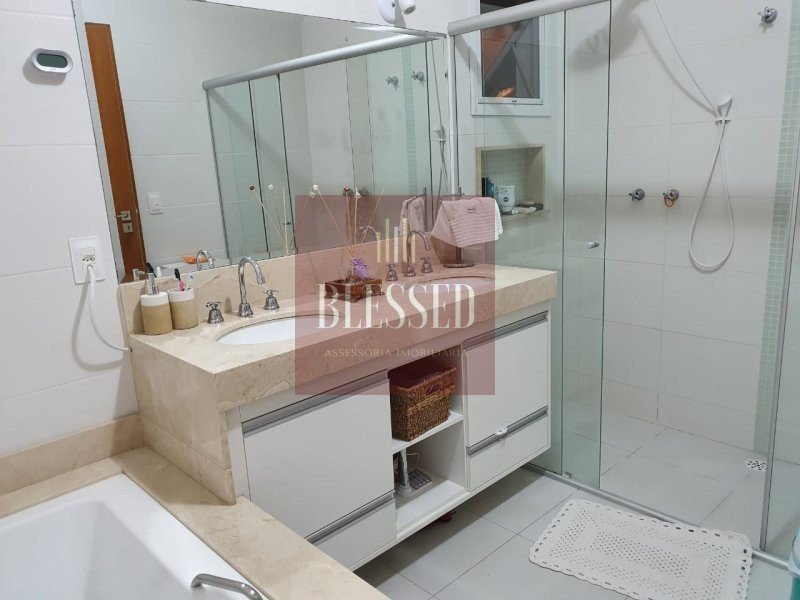 Sobrado à venda com 4 quartos, 236m² - Foto 16