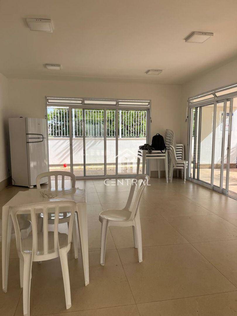 Apartamento para alugar com 3 quartos, 83m² - Foto 16