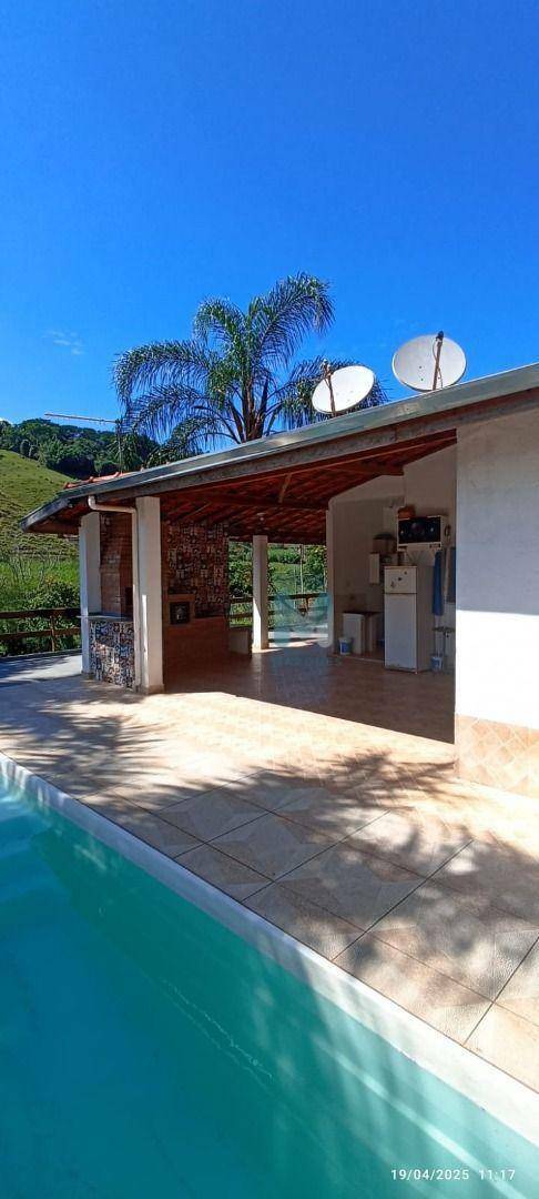 Chácara à venda com 2 quartos, 200m² - Foto 22