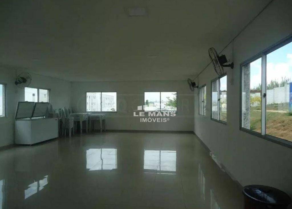 Apartamento à venda com 2 quartos, 46m² - Foto 14