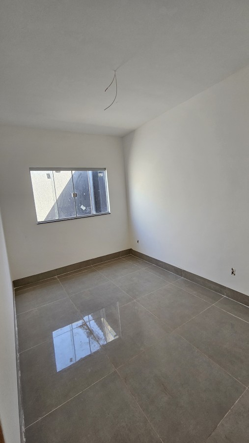Casa à venda com 3 quartos, 201m² - Foto 12