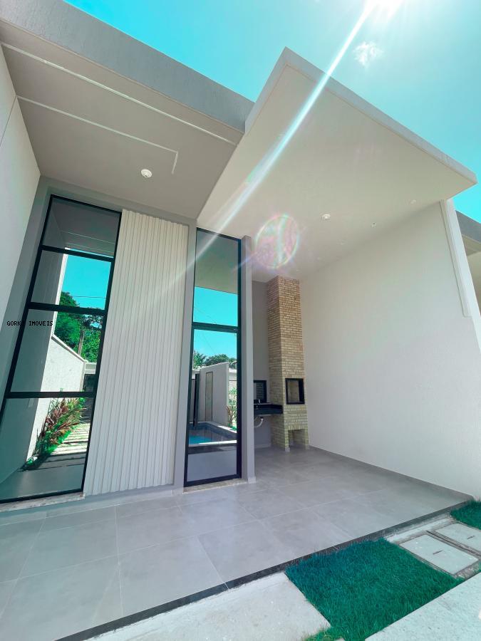 Casa à venda com 3 quartos, 115m² - Foto 2