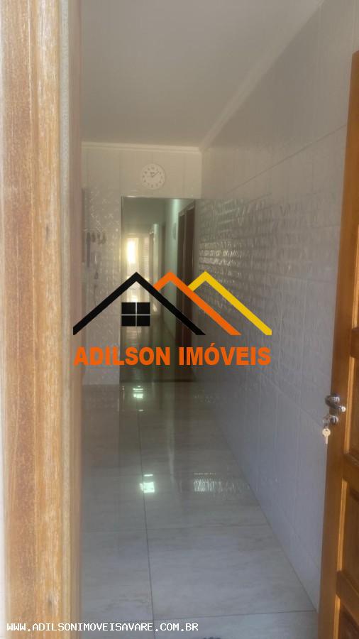 Casa à venda com 3 quartos, 220m² - Foto 7