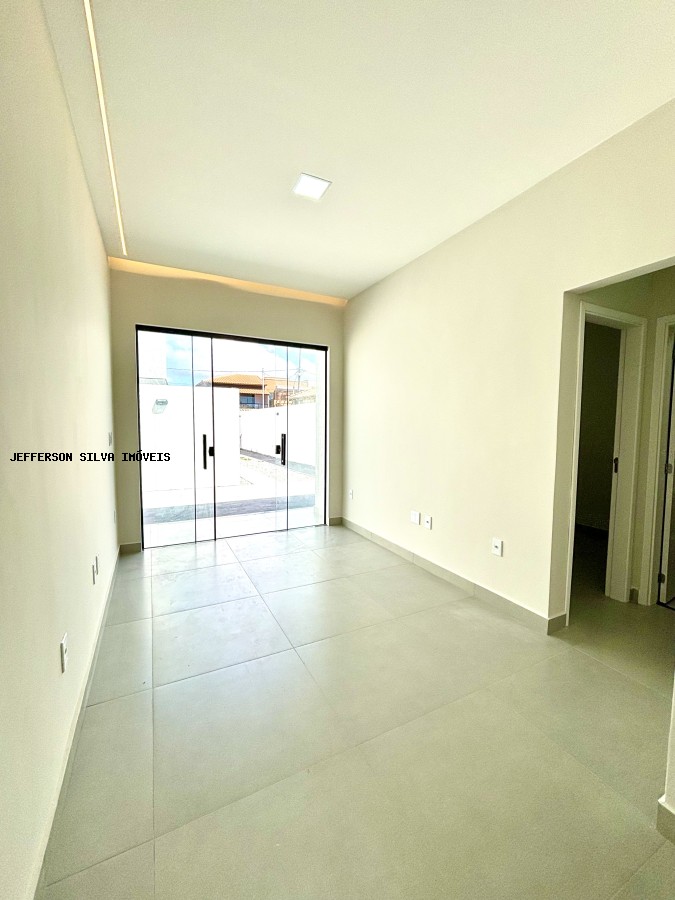 Casa à venda com 2 quartos, 56m² - Foto 9