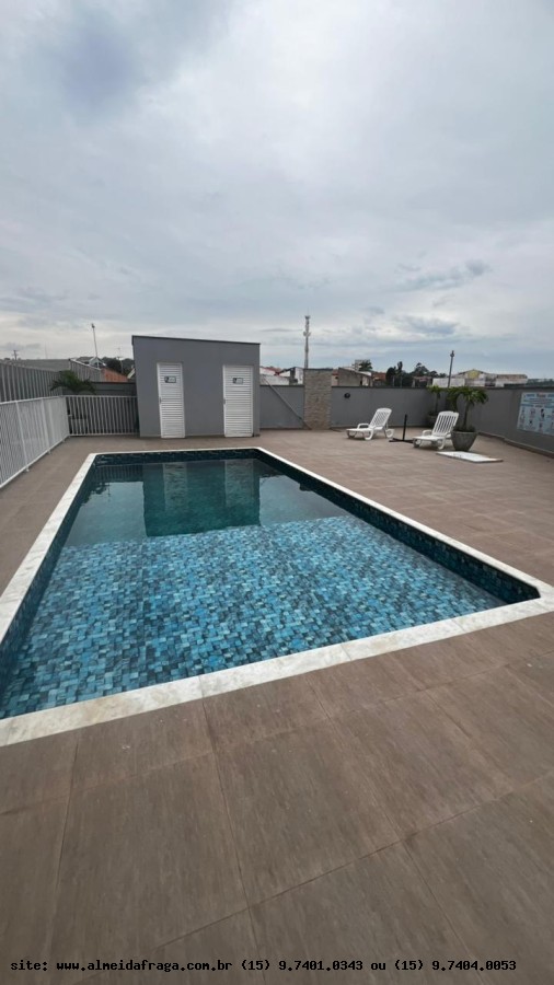 Apartamento à venda com 2 quartos, 65m² - Foto 2