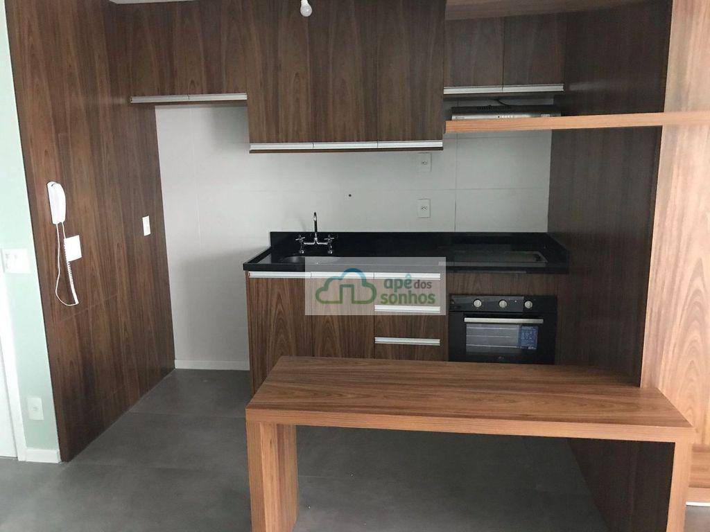 Apartamento para alugar com 2 quartos, 67m² - Foto 9