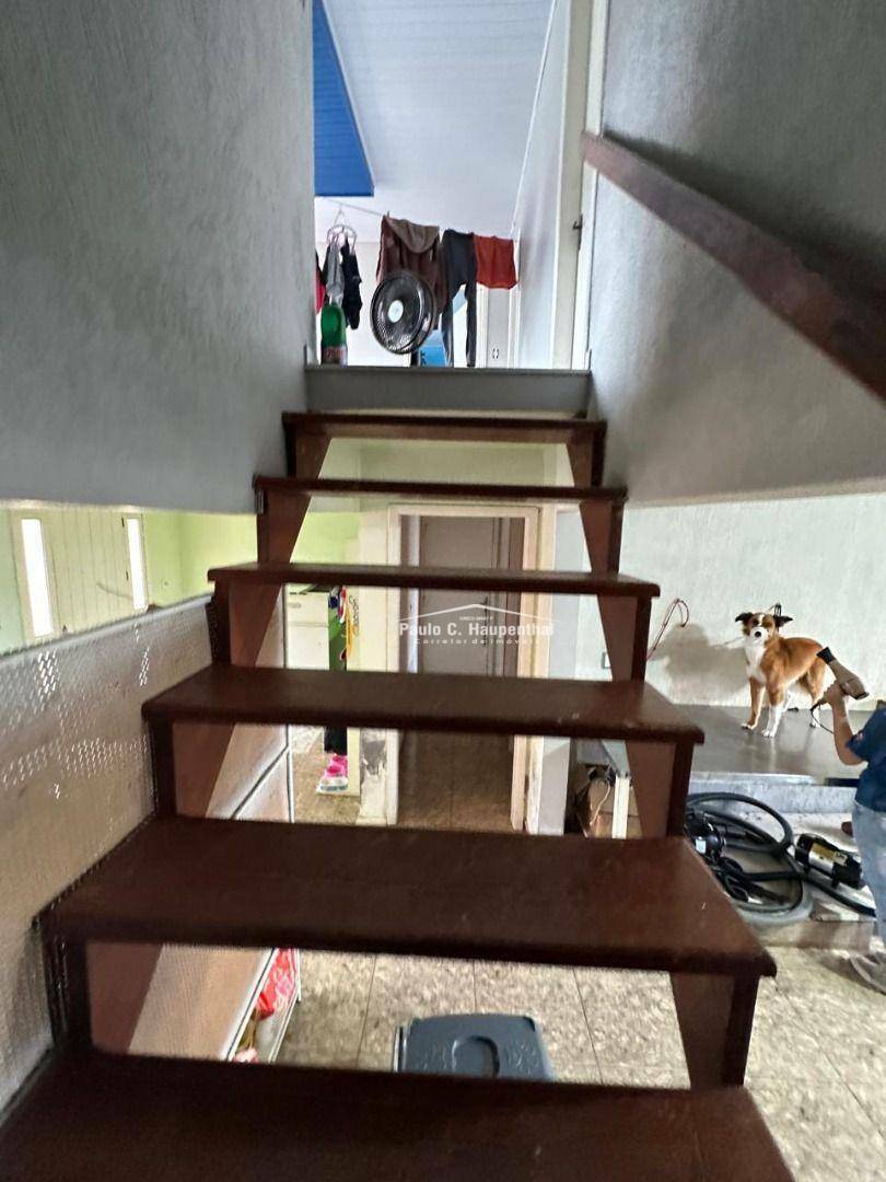 Casa à venda com 3 quartos, 194m² - Foto 10