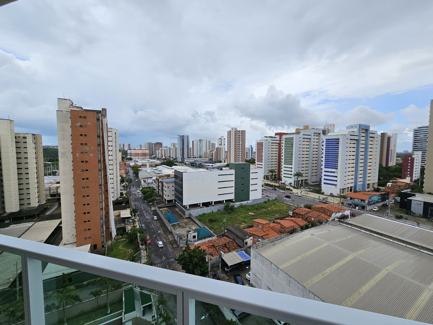 Apartamento à venda com 3 quartos, 103m² - Foto 3