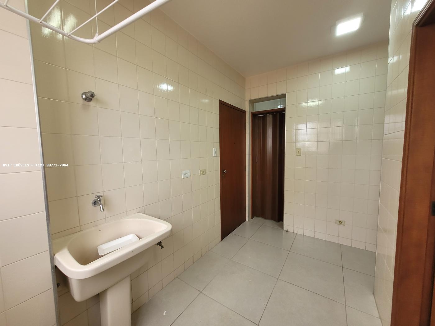 Apartamento para alugar com 3 quartos, 112m² - Foto 10