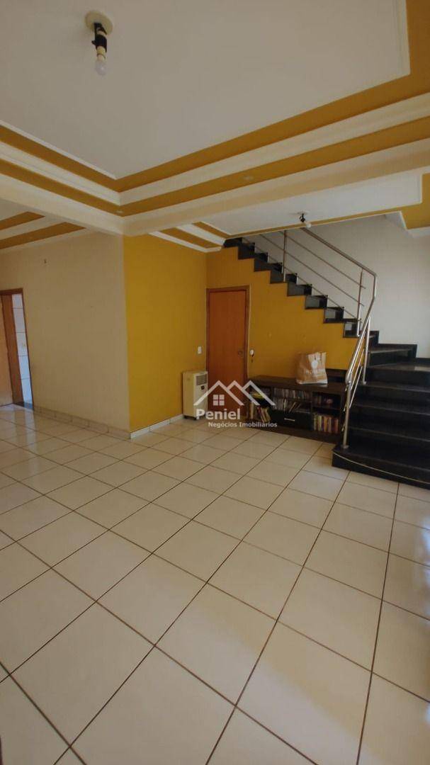 Sobrado à venda com 3 quartos, 200m² - Foto 1