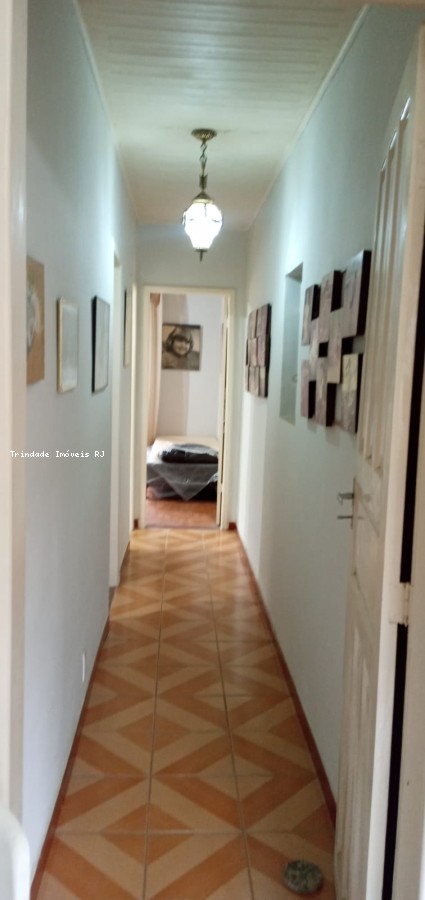 Casa à venda com 2 quartos, 130m² - Foto 2
