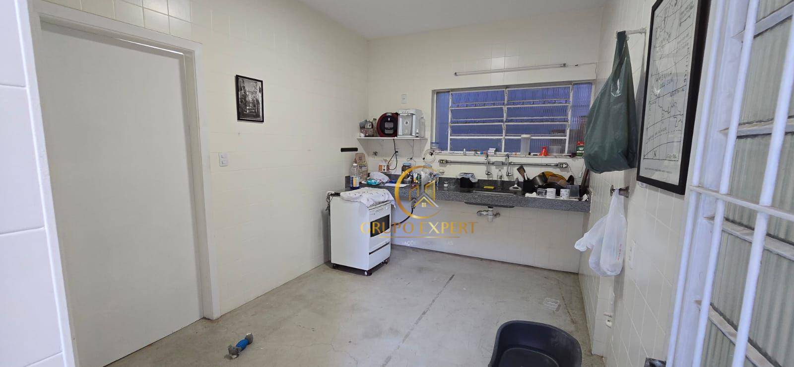 Casa para alugar com 1 quarto, 140m² - Foto 10