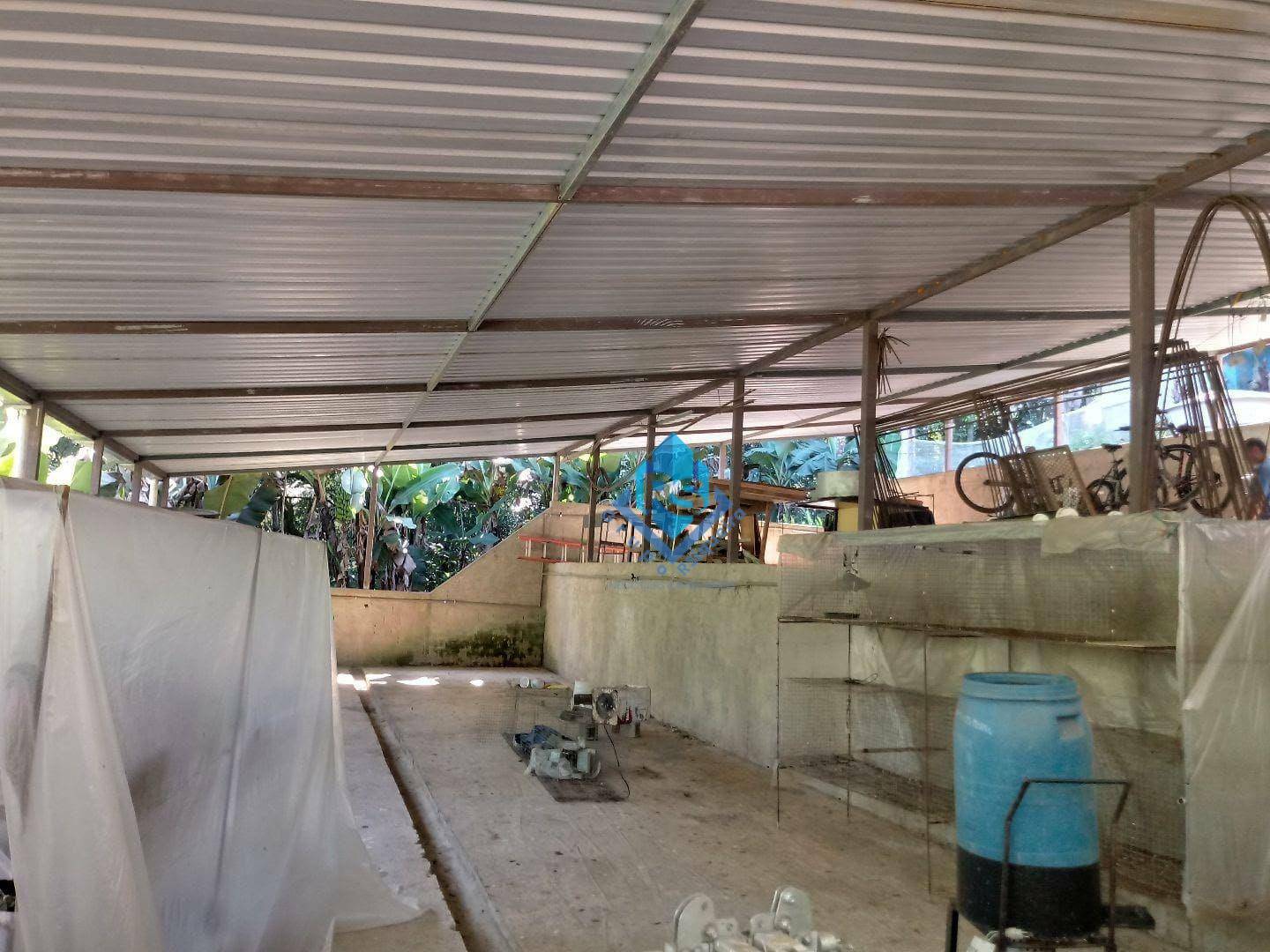 Chácara à venda com 2 quartos, 150m² - Foto 24