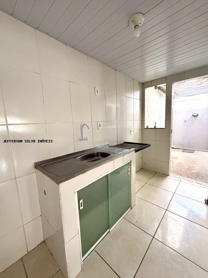 Casa à venda com 2 quartos, 56m² - Foto 8