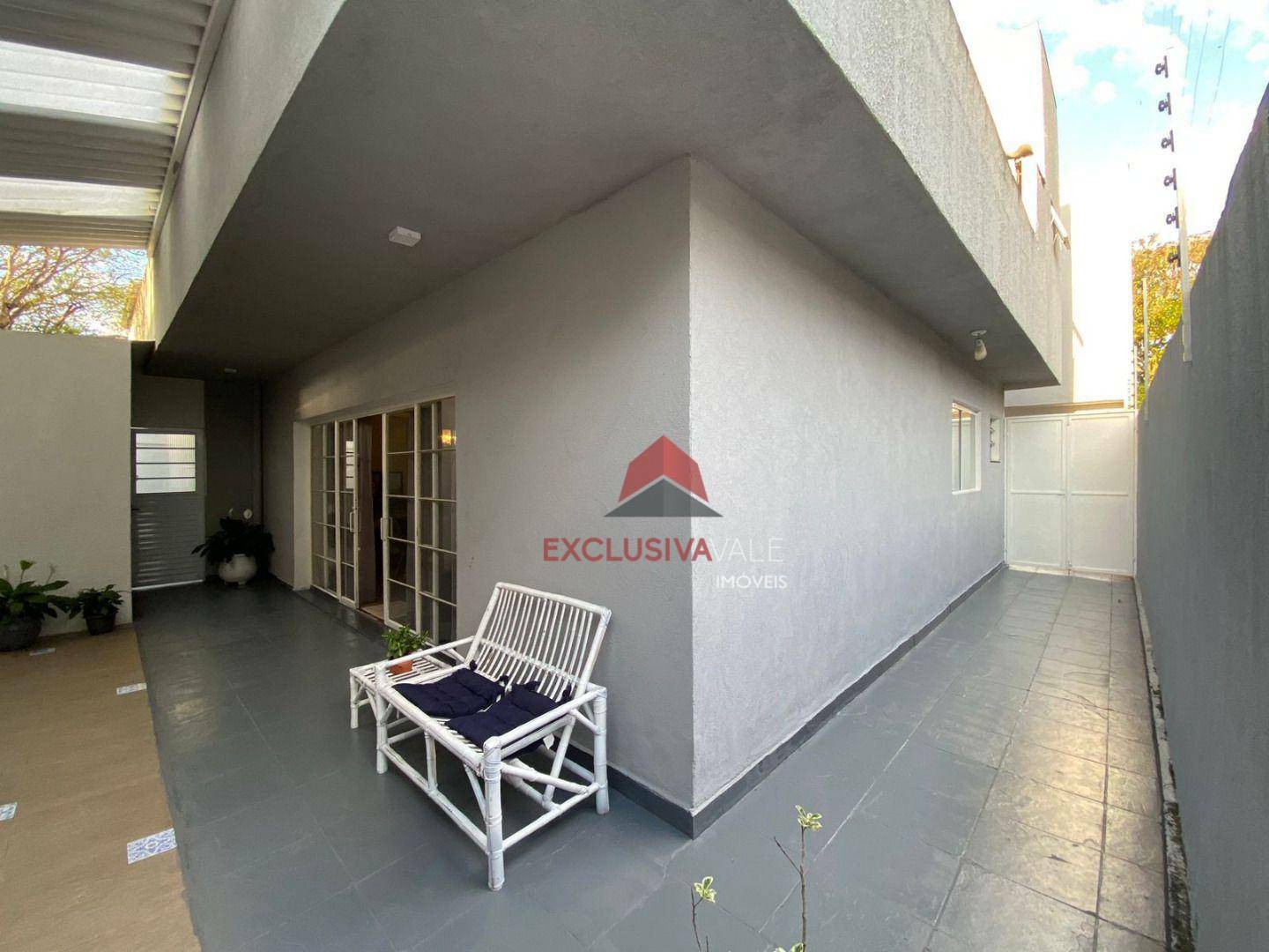 Casa à venda com 4 quartos, 500m² - Foto 4