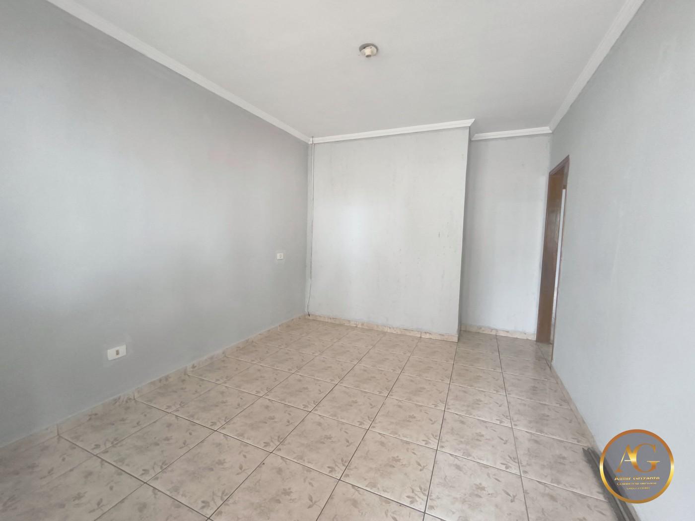 Casa à venda com 3 quartos, 112m² - Foto 4