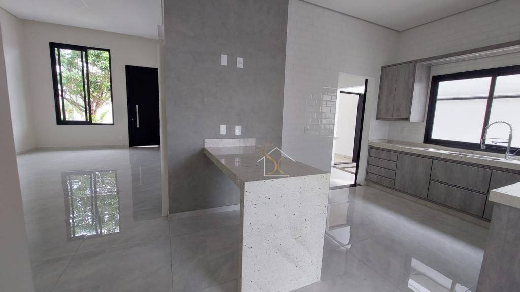 Casa de Condomínio à venda com 3 quartos, 180m² - Foto 4