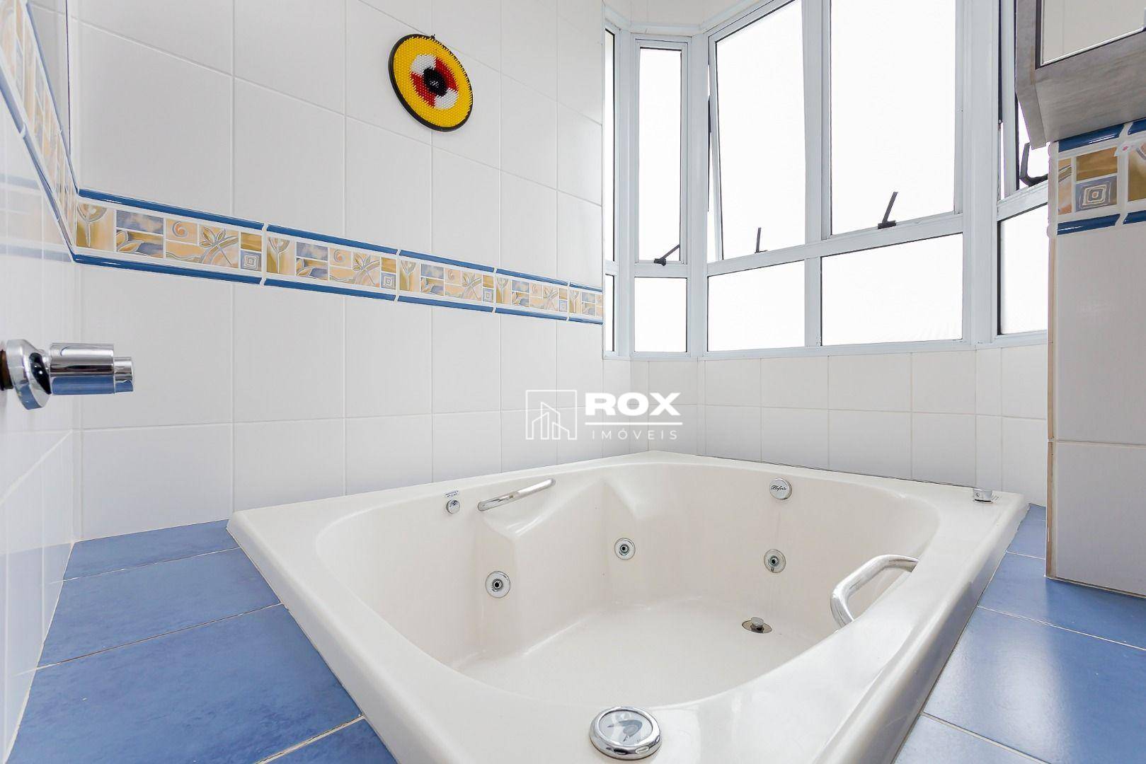 Casa de Condomínio para alugar com 3 quartos, 290m² - Foto 42