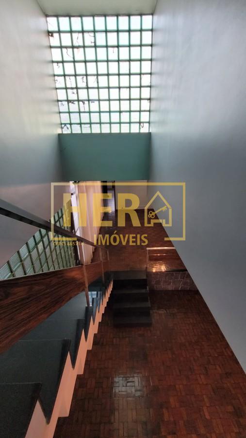 Casa à venda com 3 quartos, 372m² - Foto 14