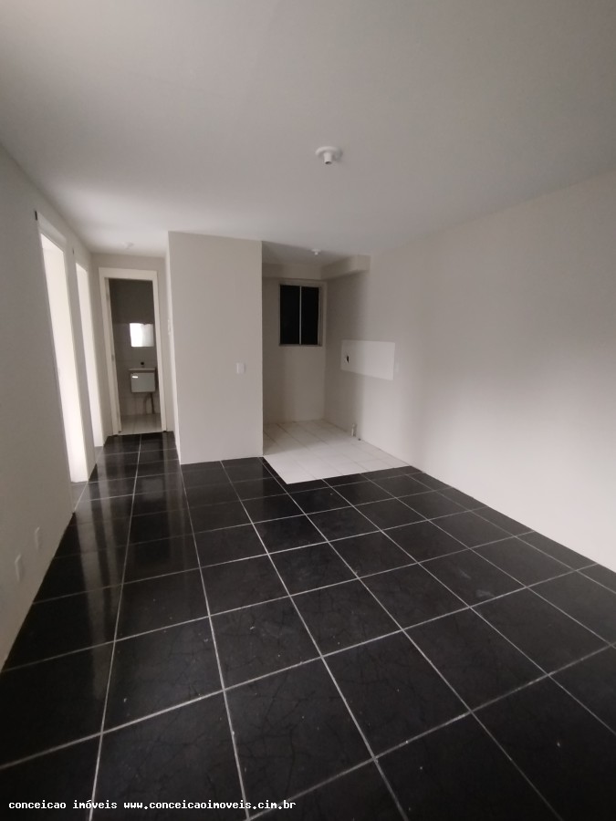 Apartamento à venda com 2 quartos, 42m² - Foto 2